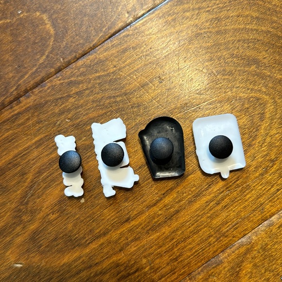 Chick fil a shoe charms - Picture 6 of 6